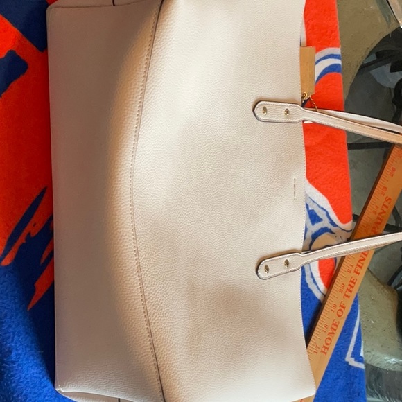 COACH Leather Town Tote in Chalk, NWT - Picture 9 of 16